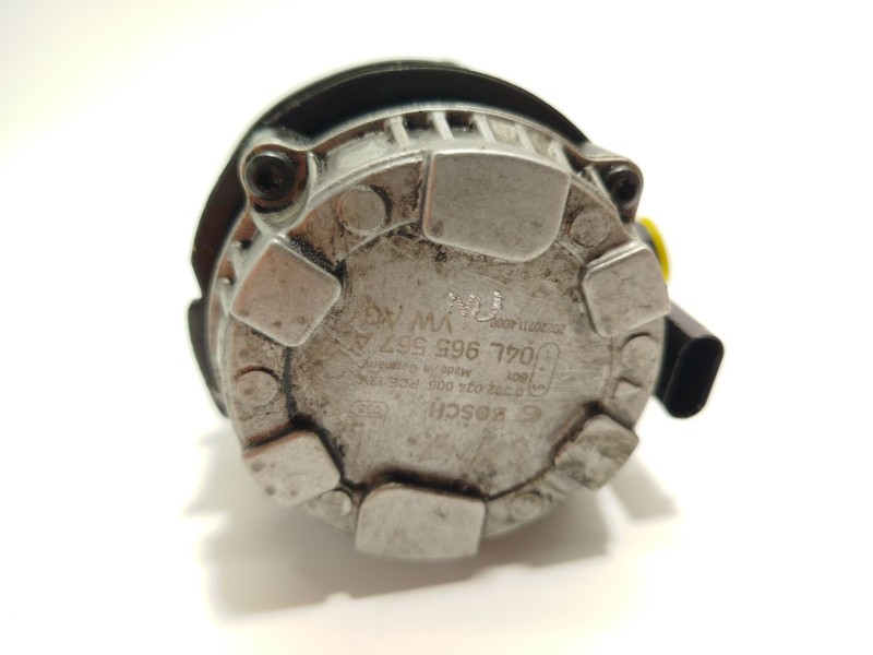 Recambio de bomba agua para audi q3 sportback (f3n) 35 tdi referencia OEM IAM 04L965567A  0392024006