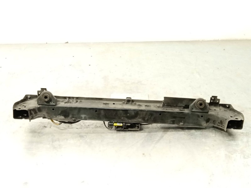 Recambio de travesaño superior para hyundai tucson (tl, tle) 1.6 gdi referencia OEM IAM 86520D7000  