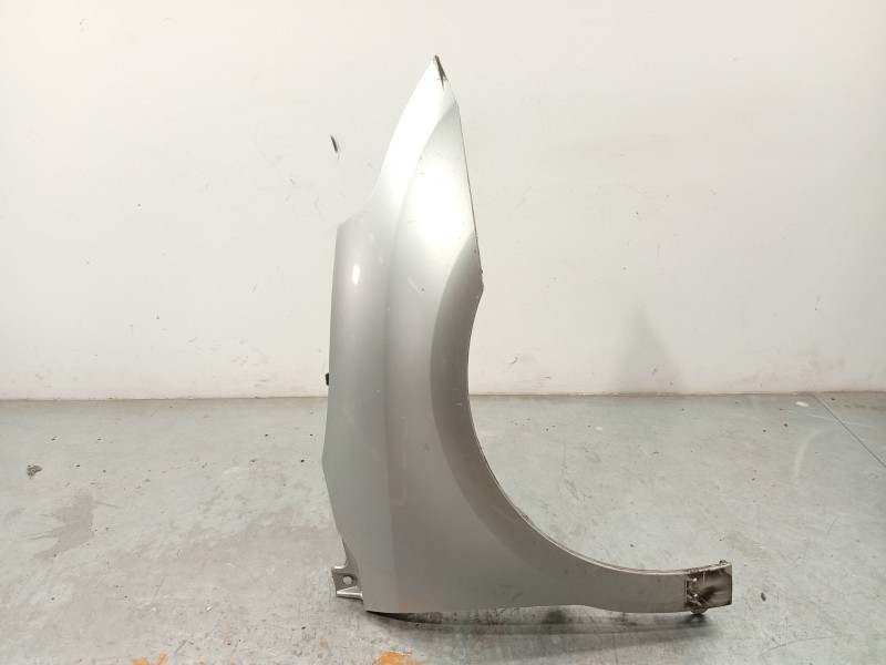 Recambio de aleta delantera derecha para citroën c4 i sedán 1.6 hdi referencia OEM IAM 7841S2  