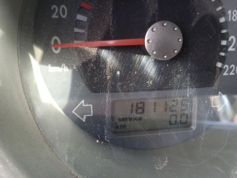 volkswagen polo (6n2) del año 2001