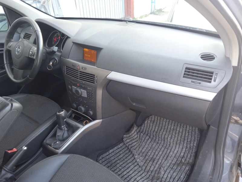 opel astra h (a04) del año 2006