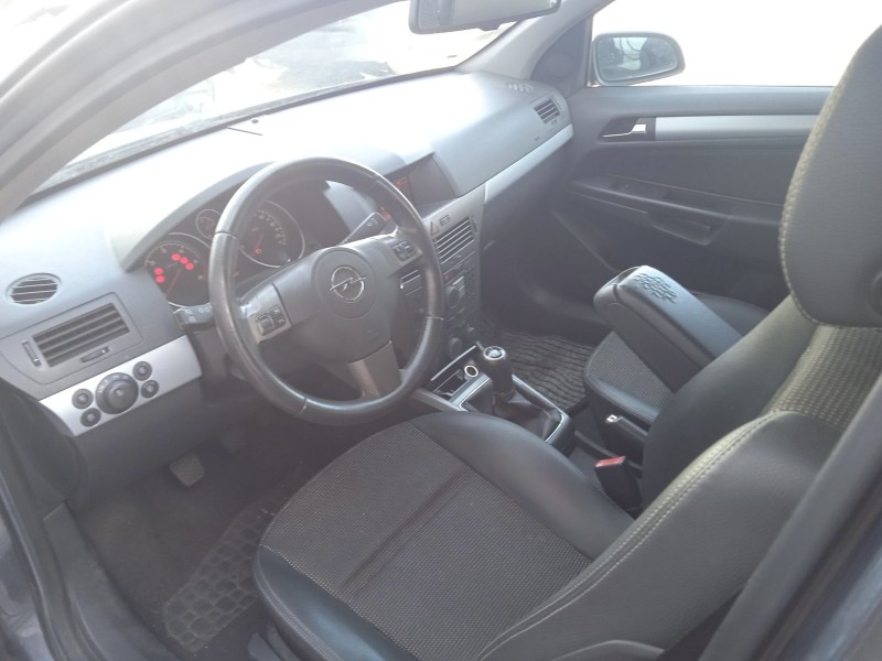 opel astra h (a04) del año 2006