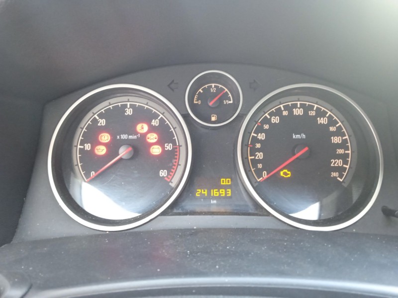 opel astra h (a04) del año 2006