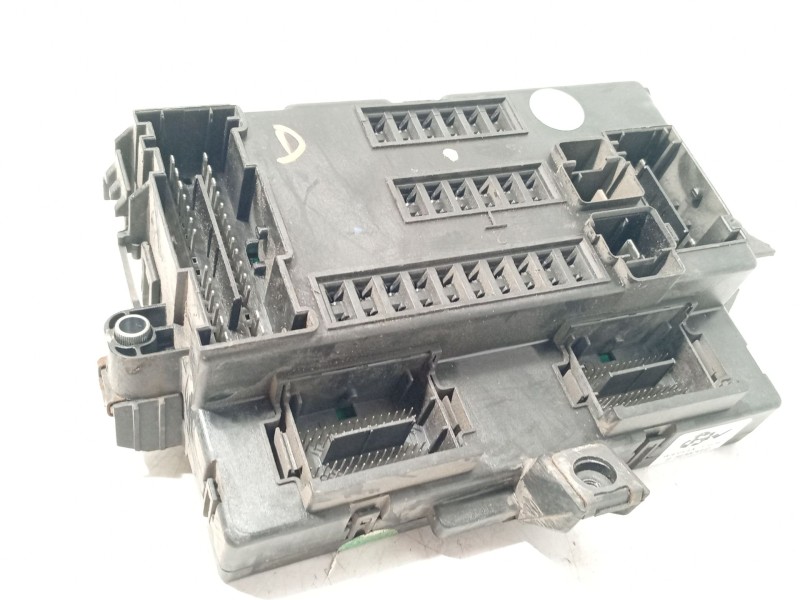 Recambio de caja reles / fusibles para iveco daily vi furgoneta 33s13, 35s13, 35c13 referencia OEM IAM 5801955903 580195590300 Y