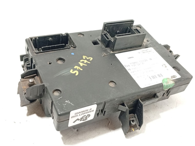 Recambio de caja reles / fusibles para iveco daily vi furgoneta 33s13, 35s13, 35c13 referencia OEM IAM 5801955903 580195590300 Y