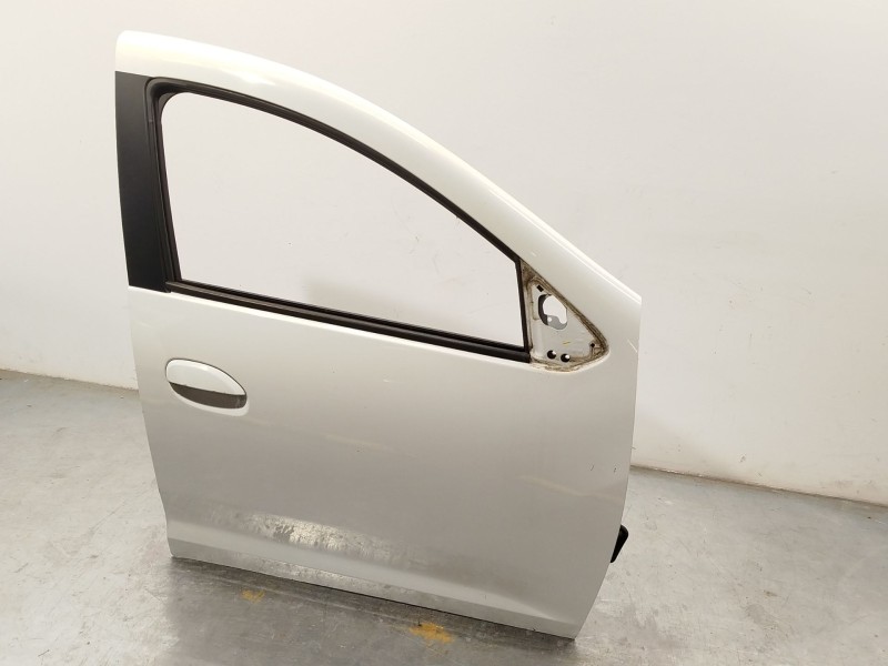 Recambio de puerta delantera derecha para dacia sandero ii (b8_) 1.5 dci referencia OEM IAM 801008681R  