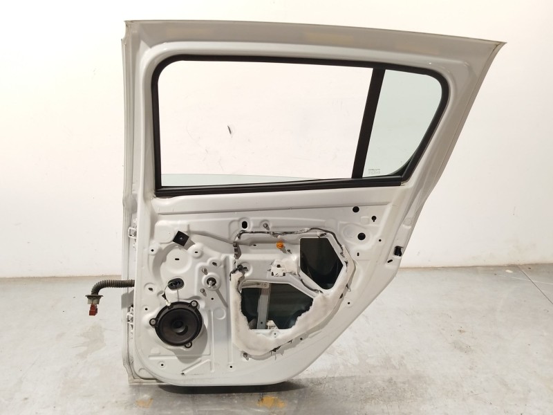 Recambio de puerta trasera derecha para dacia sandero ii (b8_) 1.5 dci referencia OEM IAM 821002434R  