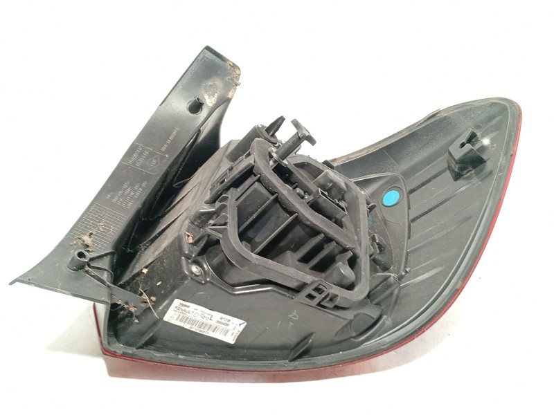 Recambio de piloto trasero izquierdo para dacia sandero ii (b8_) 1.5 dci referencia OEM IAM 265554938R  90113188