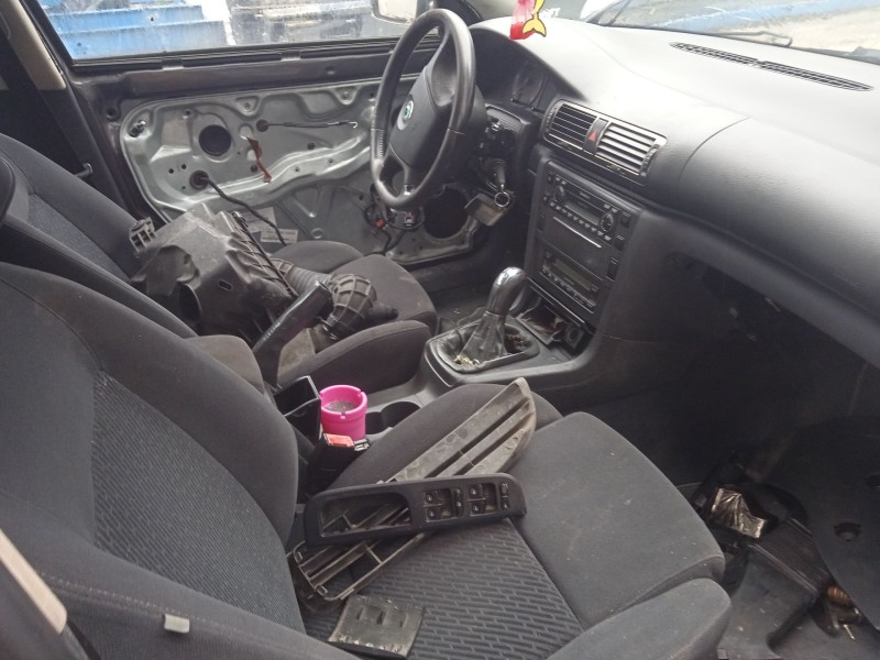 skoda superb i (3u4) del año 2006