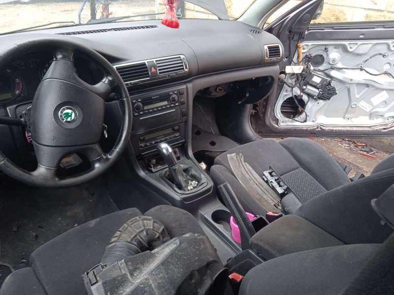 skoda superb i (3u4) del año 2006