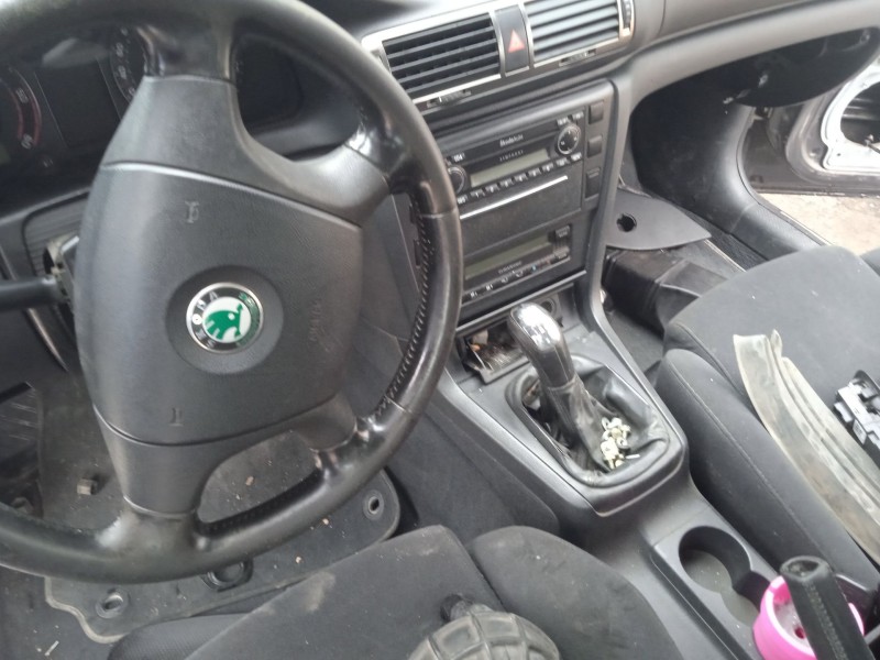 skoda superb i (3u4) del año 2006