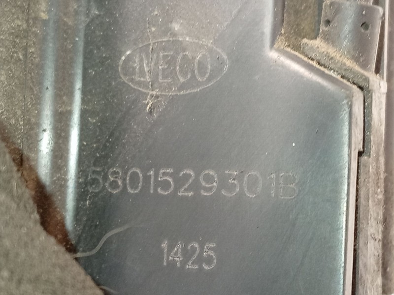 Recambio de cerradura puerta delantera izquierda para iveco daily vi furgoneta 33s13, 35s13, 35c13 referencia OEM IAM 5801529301