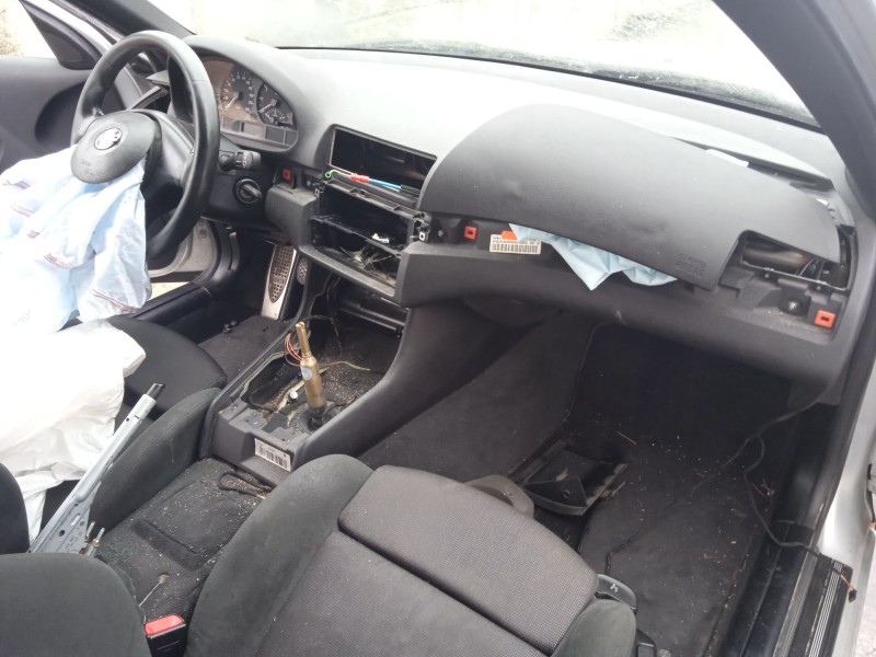 bmw 3 compact (e46) del año 2004