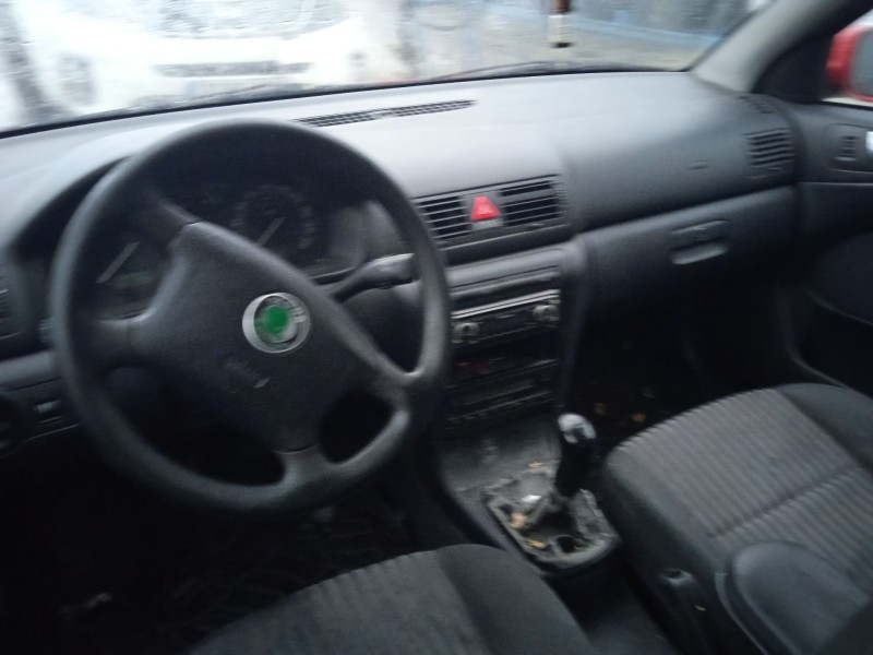 skoda octavia i (1u2) del año 2003