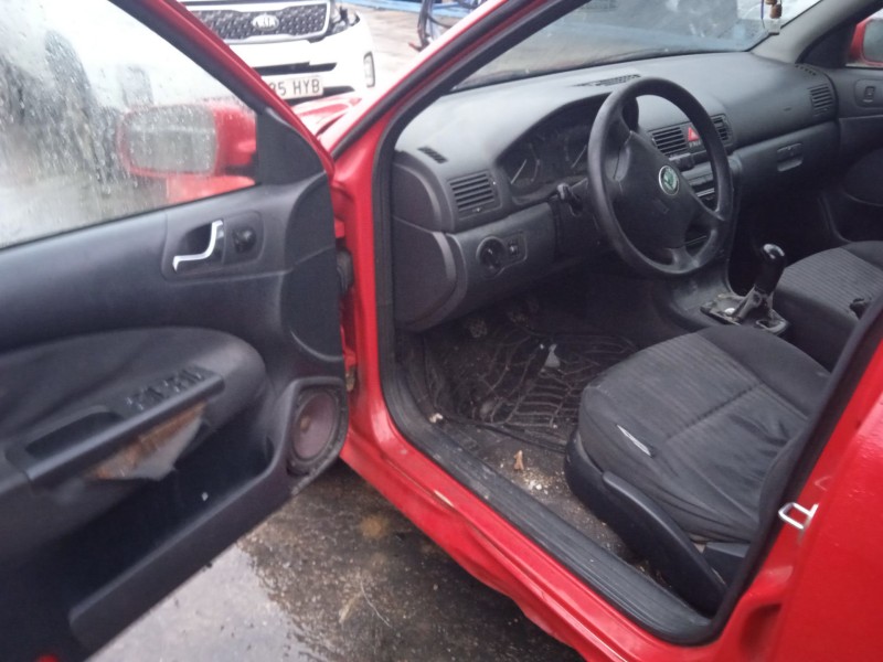 skoda octavia i (1u2) del año 2003