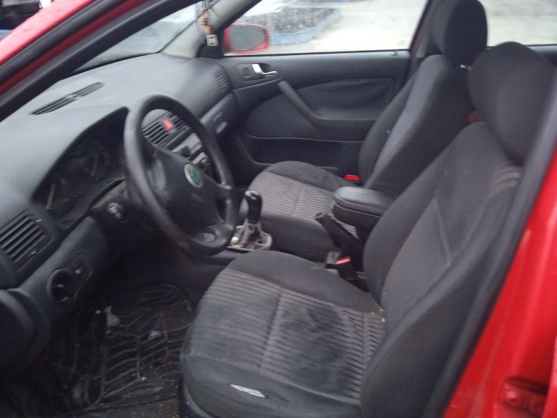 skoda octavia i (1u2) del año 2003