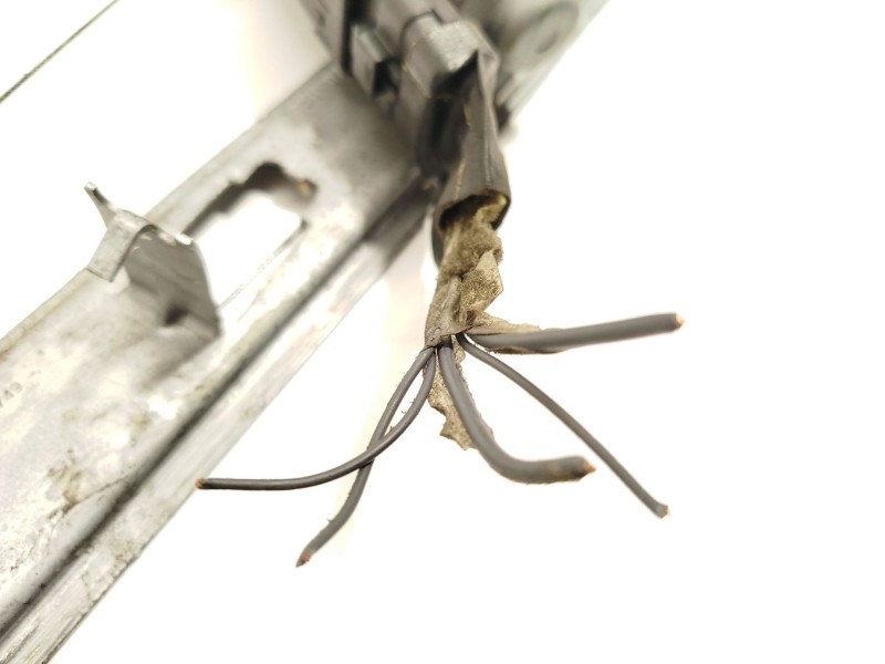 Recambio de elevalunas delantero derecho para renault scénic ii (jm0/1_) 1.9 dci (jm14) referencia OEM IAM 8201010936  