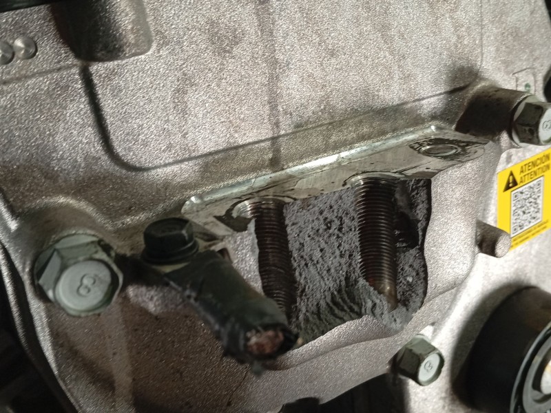 Recambio de despiece motor para hyundai ix35 (lm, el, elh) 1.7 crdi referencia OEM IAM D4FD  