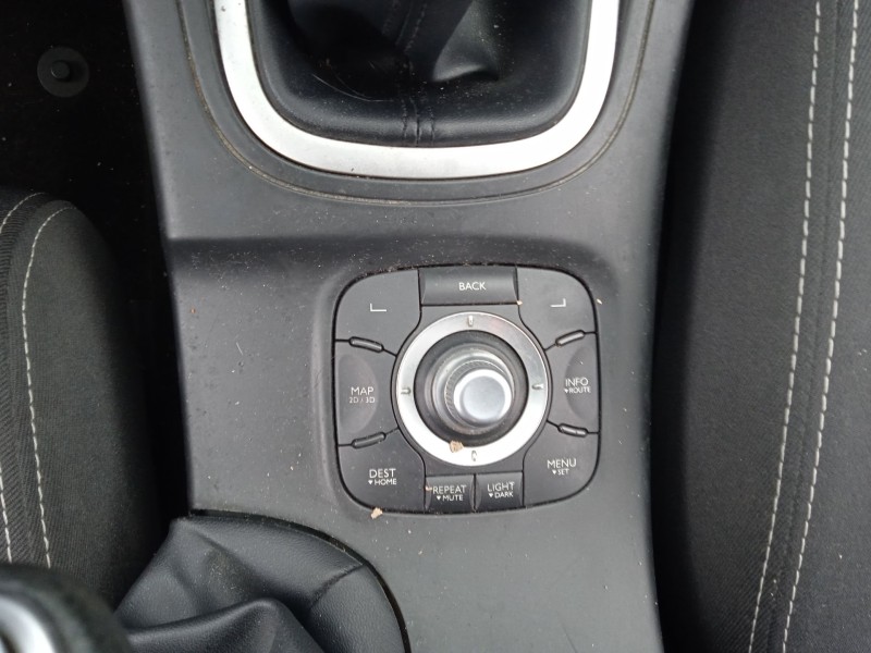 renault megane iii hatchback (bz0/1_, b3_) del año 2009