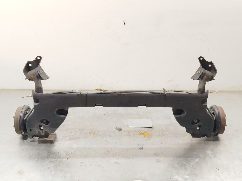 Recambio de puente trasero para dacia sandero ii (b8_) 1.5 dci referencia OEM IAM 555012648R  