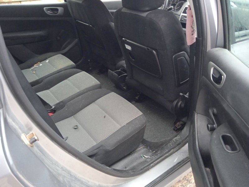 peugeot 307 break (3e) del año 2004