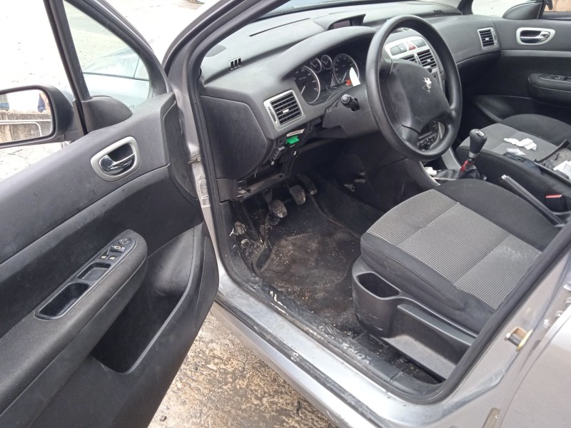 peugeot 307 break (3e) del año 2004