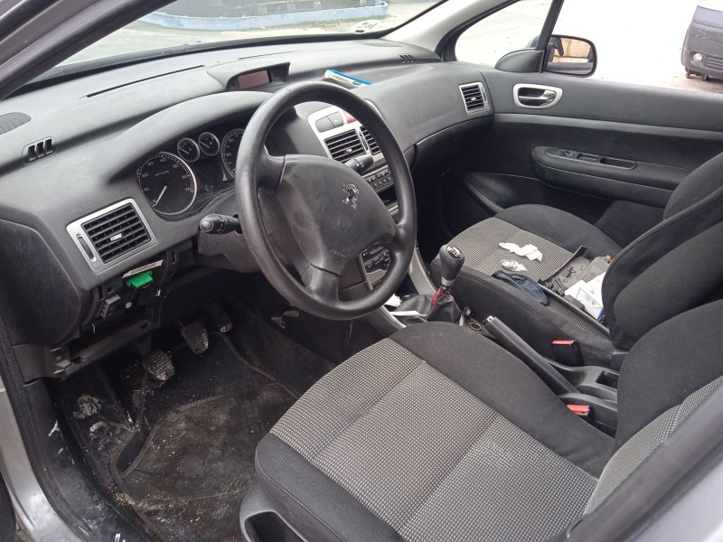 peugeot 307 break (3e) del año 2004