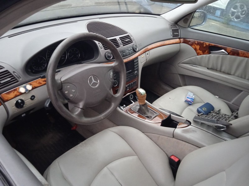 mercedes-benz clase e (w211) del año 2003