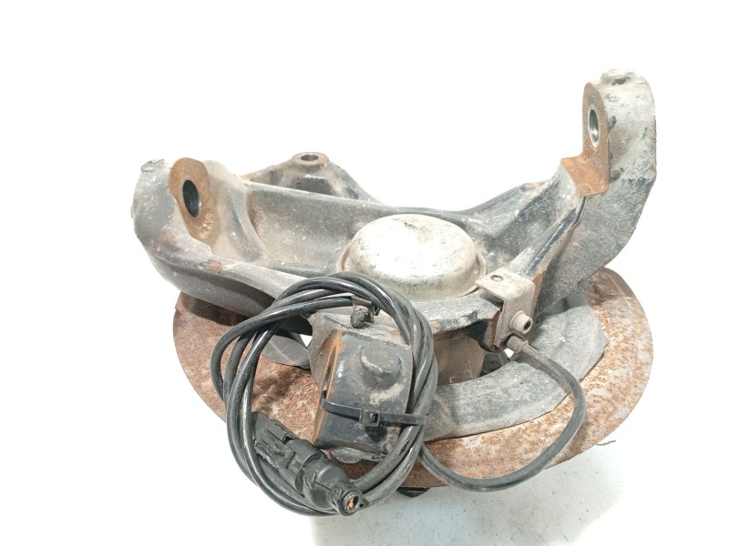 Recambio de mangueta delantera izquierda para iveco daily vi furgoneta 33s13, 35s13, 35c13 referencia OEM IAM 5801564327  