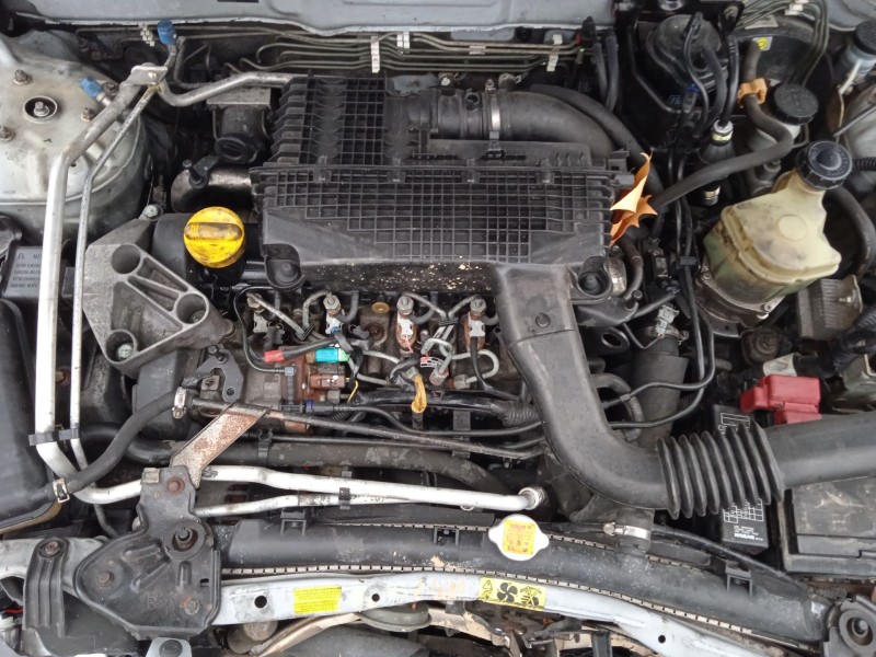 nissan almera ii hatchback (n16) del año 2004