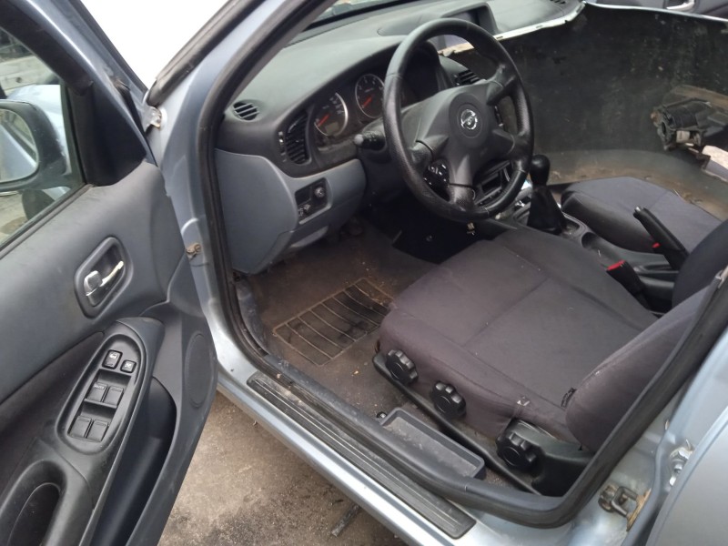 nissan almera ii hatchback (n16) del año 2004