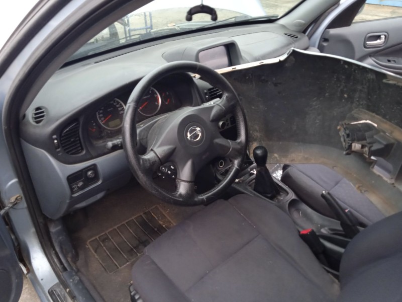 nissan almera ii hatchback (n16) del año 2004