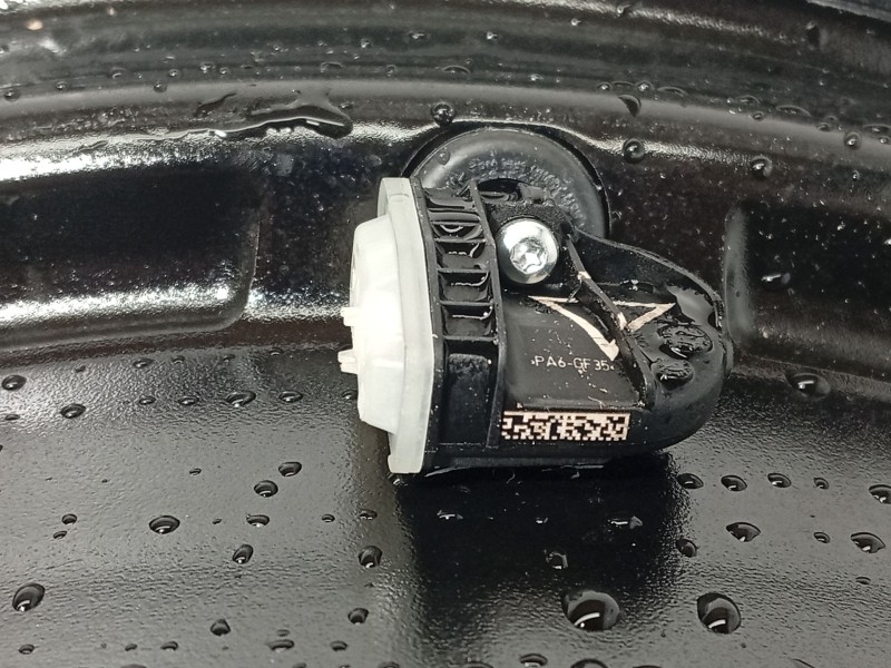 Recambio de llanta para ford tourneo courier 1.0 ecoboost referencia OEM IAM R2X61007CA 2660430 