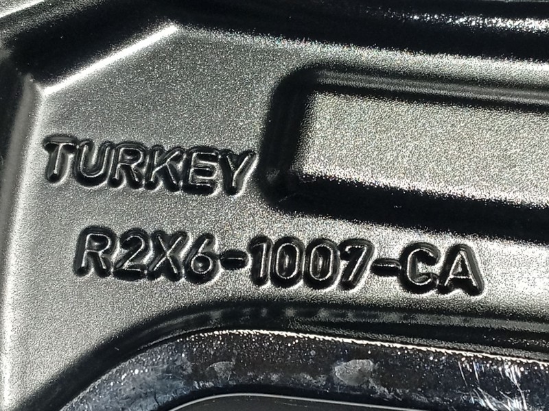 Recambio de llanta para ford tourneo courier 1.0 ecoboost referencia OEM IAM R2X61007CA 2660430 