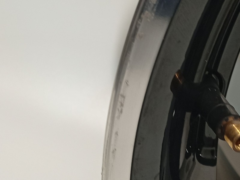 Recambio de llanta para ford tourneo courier 1.0 ecoboost referencia OEM IAM R2X61007CA 2660430 