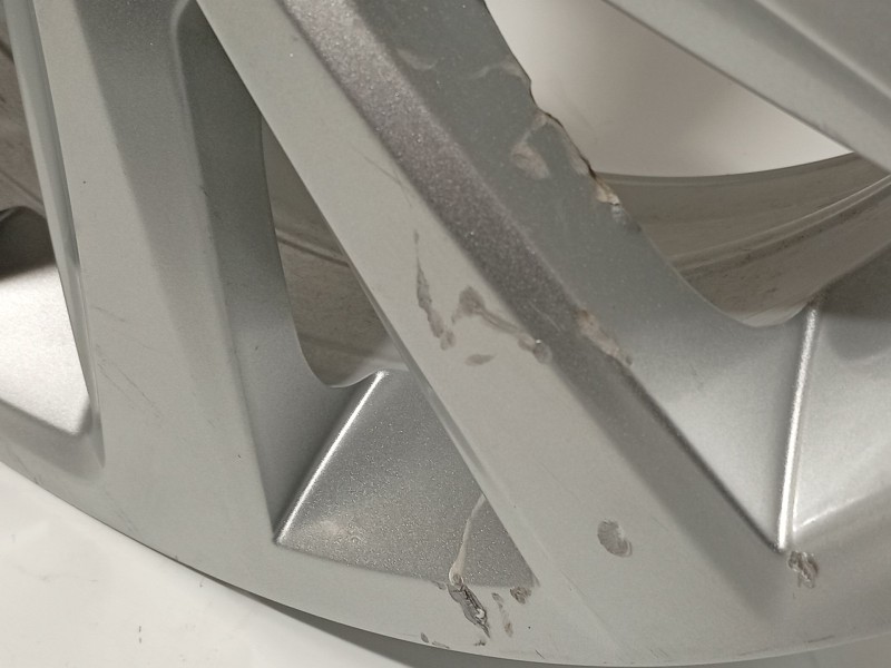 Recambio de llanta para seat ibiza v (kj1, kjg) 1.0 tsi referencia OEM IAM 6F0601025N 6F0601025G8Z8 