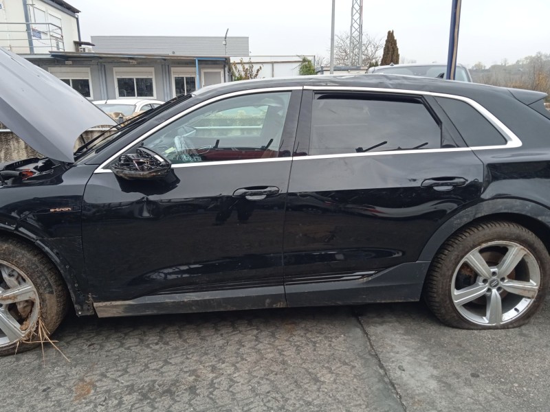 audi e-tron (gen) del año 2025