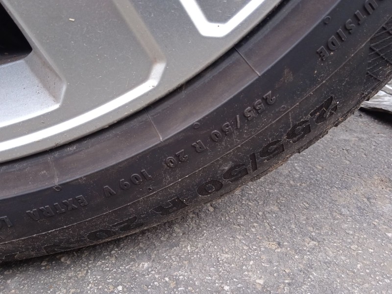 audi e-tron (gen) del año 2025