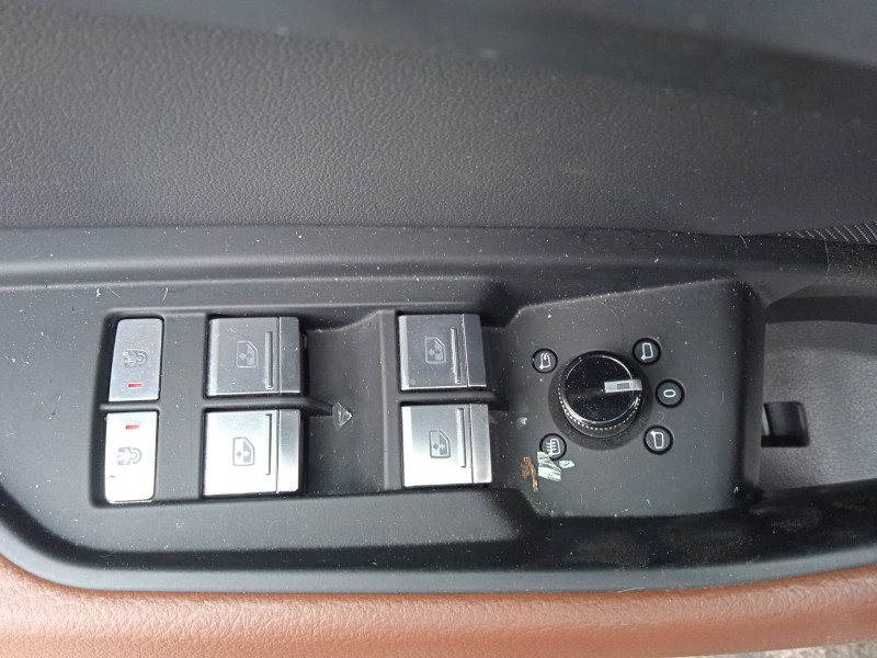 audi e-tron (gen) del año 2025