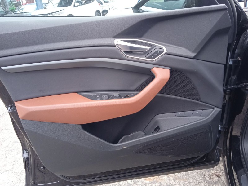 audi e-tron (gen) del año 2025