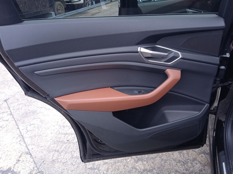 audi e-tron (gen) del año 2025