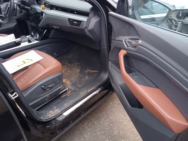 audi e-tron (gen) del año 2025