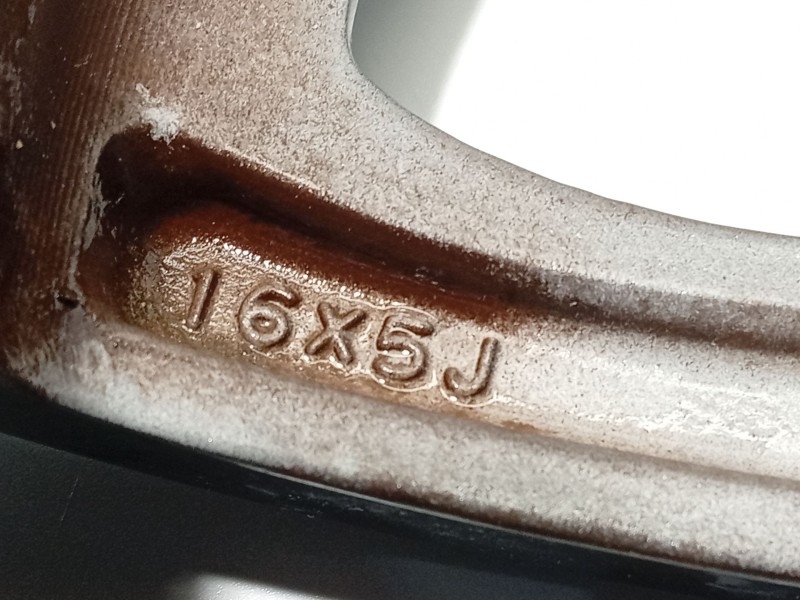 Recambio de llanta para suzuki ignis iii (mf, ff) 1.2 hybrid (atk412) referencia OEM IAM 62R6650 4321062R60QC8 