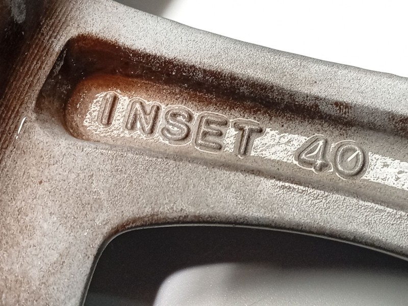 Recambio de llanta para suzuki ignis iii (mf, ff) 1.2 hybrid (atk412) referencia OEM IAM 62R6650 4321062R60QC8 