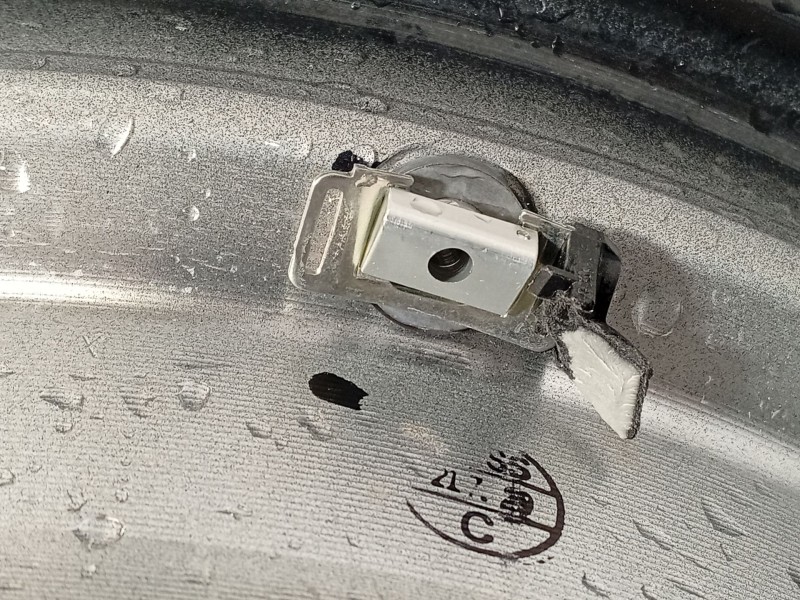 Recambio de llanta para suzuki ignis iii (mf, ff) 1.2 hybrid (atk412) referencia OEM IAM 62R6650 4321062R60QC8 