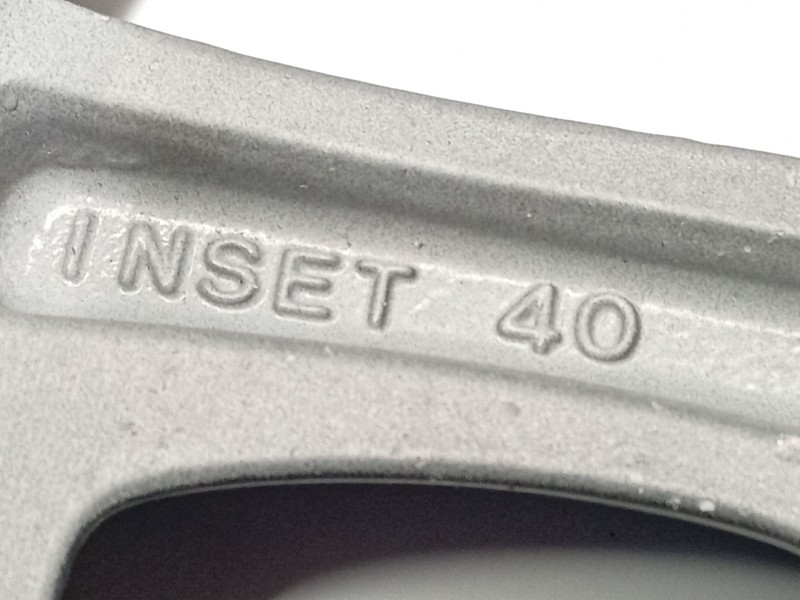 Recambio de llanta para suzuki ignis iii (mf, ff) 1.2 hybrid (atk412) referencia OEM IAM 62R6650 4321062R60QC8 