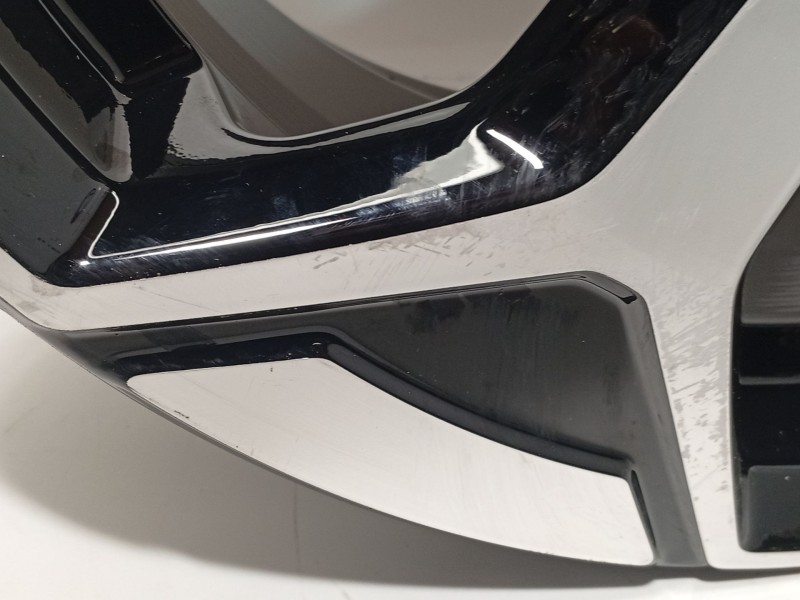 Recambio de llanta para ford puma (j2k, cf7) 1.0 ecoboost referencia OEM IAM R1TC1007A1A 2730157 