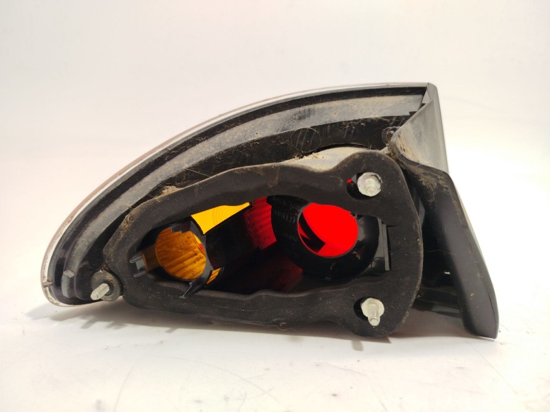 Recambio de piloto trasero derecho para seat cordoba (6l2) 1.4 16v referencia OEM IAM 6L5945112  