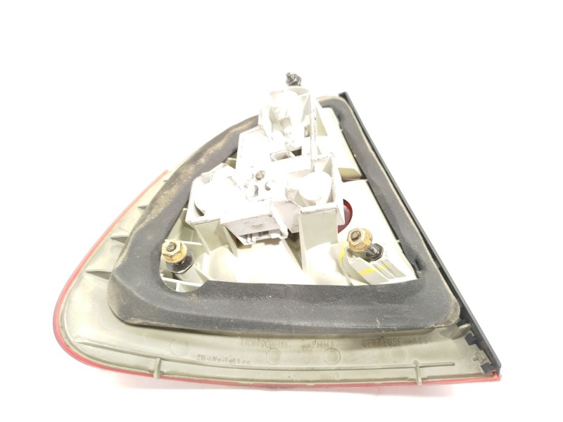 Recambio de piloto trasero derecho para bmw 3 touring (e46) 320 d referencia OEM IAM 63216905630  