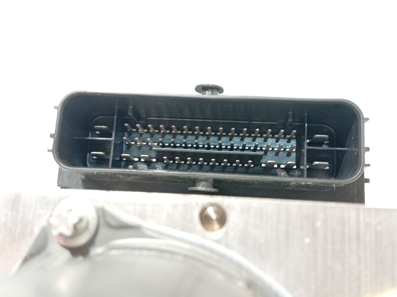 Recambio de abs para toyota yaris cross (mxp_) 1.5 hybrid (mxpj10) referencia OEM IAM 445400D861 0265957151 970400